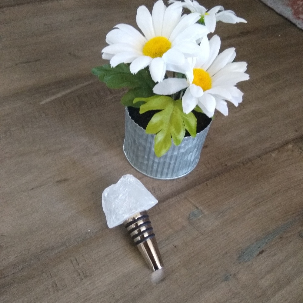 Crystal wine stopper